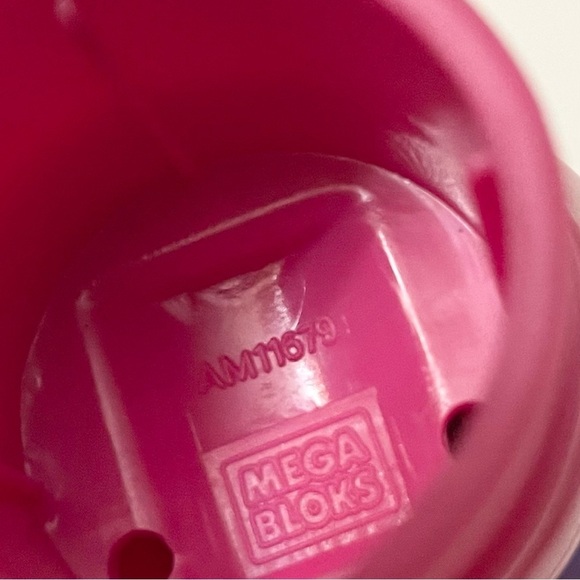 Mega Bloks Lot of 4 Construction Worker Piglet Cinderella Toys Figures - Picture 15 of 16